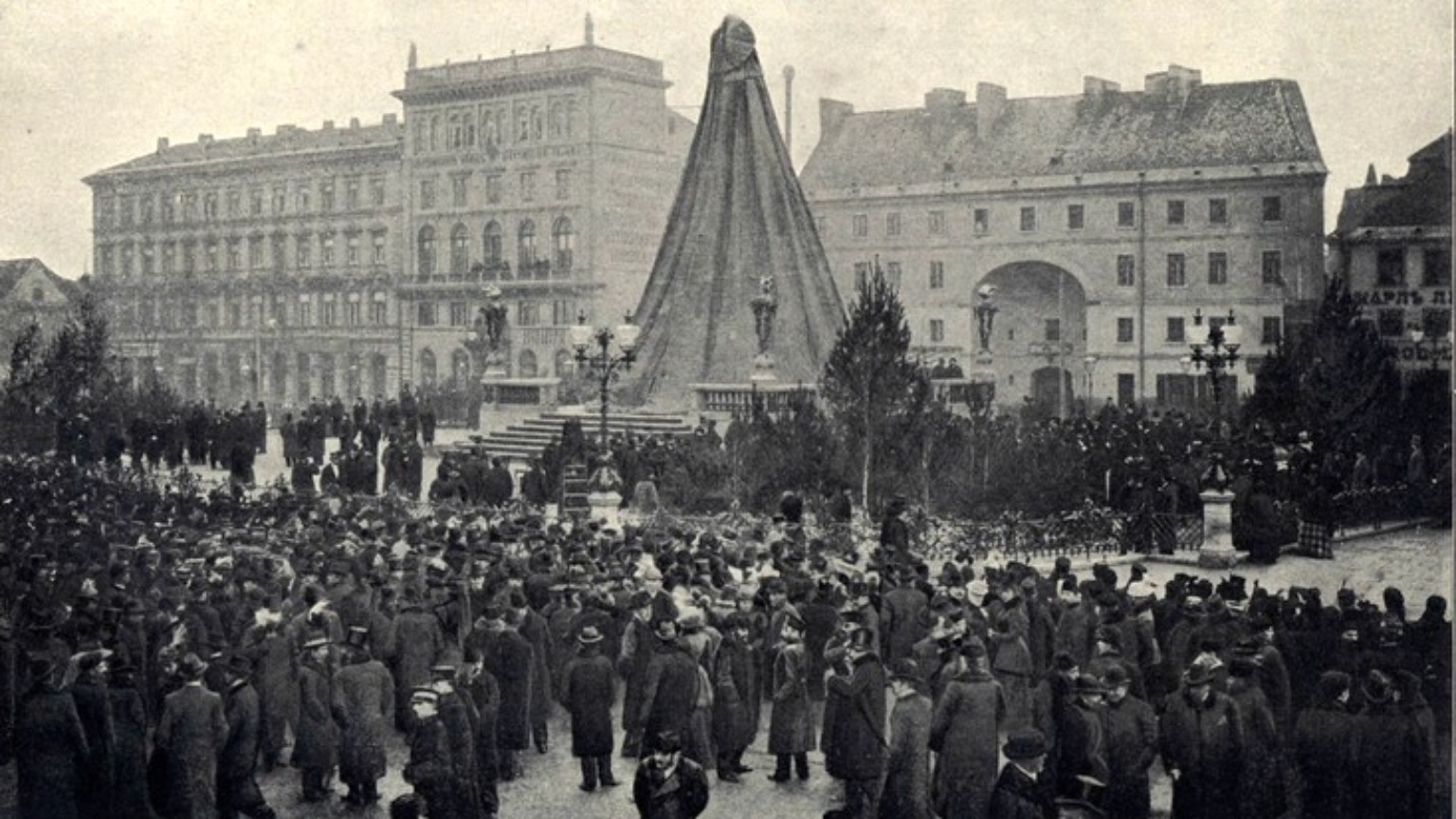 Zdjęcie dla kartki: Odsłonięcie pomnika Mickiewicza