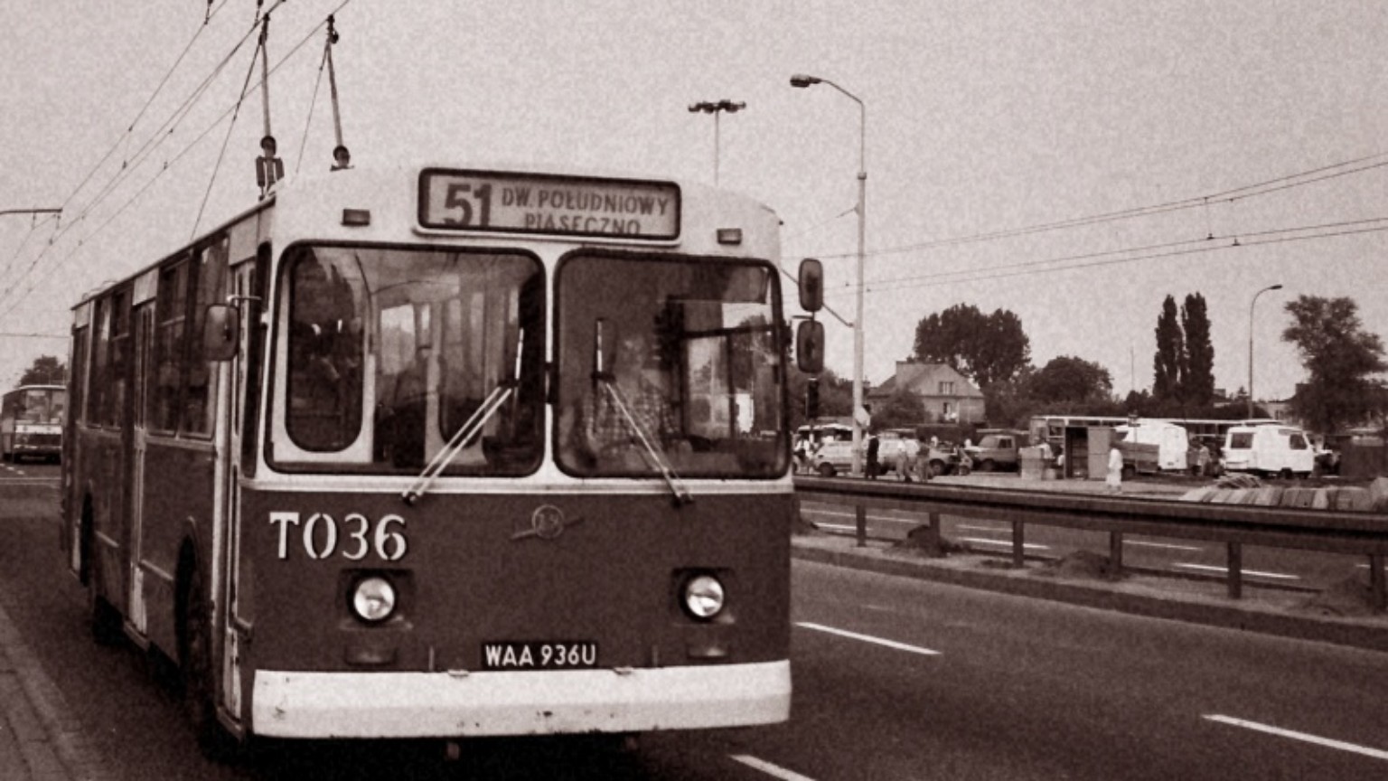 Blur dla zdjęcia do kartki: Ostatni warszawski trolejbus