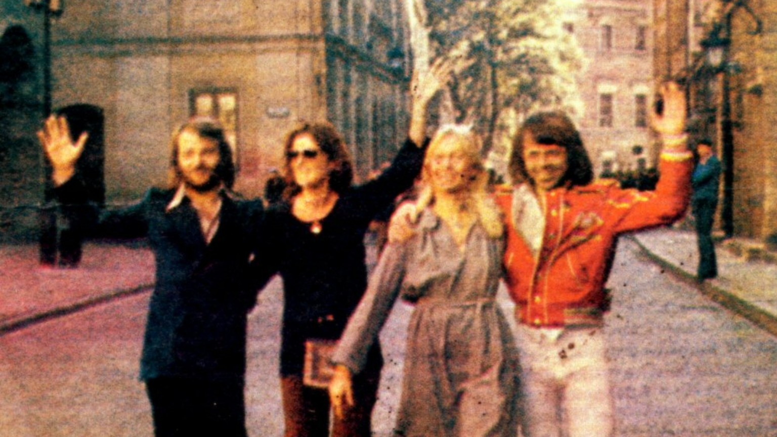 Blur dla zdjęcia do kartki: ABBA odwiedza Warszawę