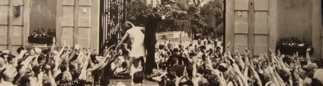 Zdjęcie do artykułu: Robert Kennedy zdobywa serca warszawiaków